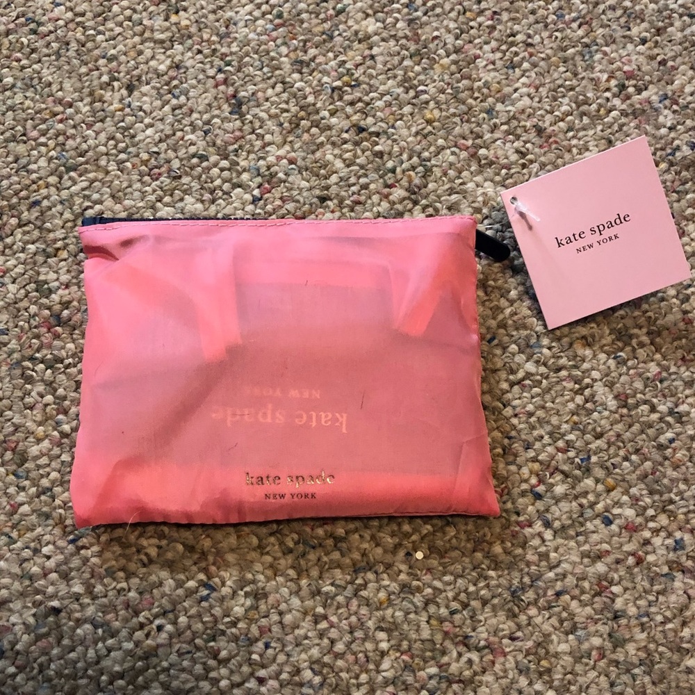 π Kate Spade β οΈ Fun Day Reusable Shopper Tote - Picture 5 of 7